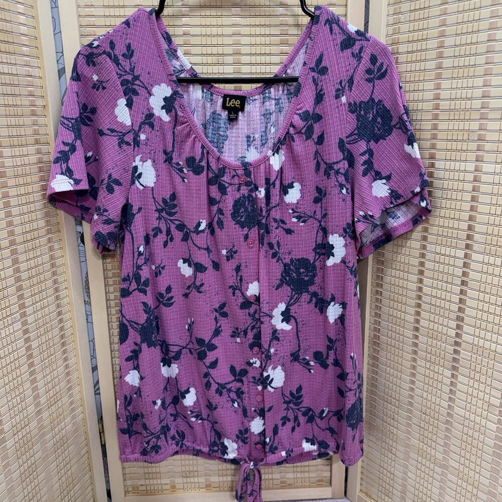 Lee Top Women's Size Large Pink Purple Floral Pattern Short Sleeve Waist Tie